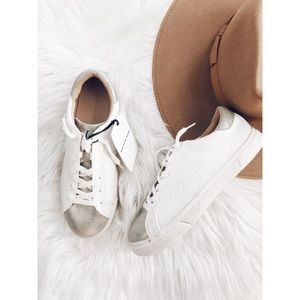 Who What Wear | Baylee Pre-Distressed Sneakers